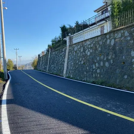 Orchid Hills - Heated Swimming Pool Hotel