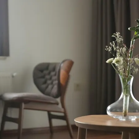 Orchid Hills - Heated Swimming Pool Hotel